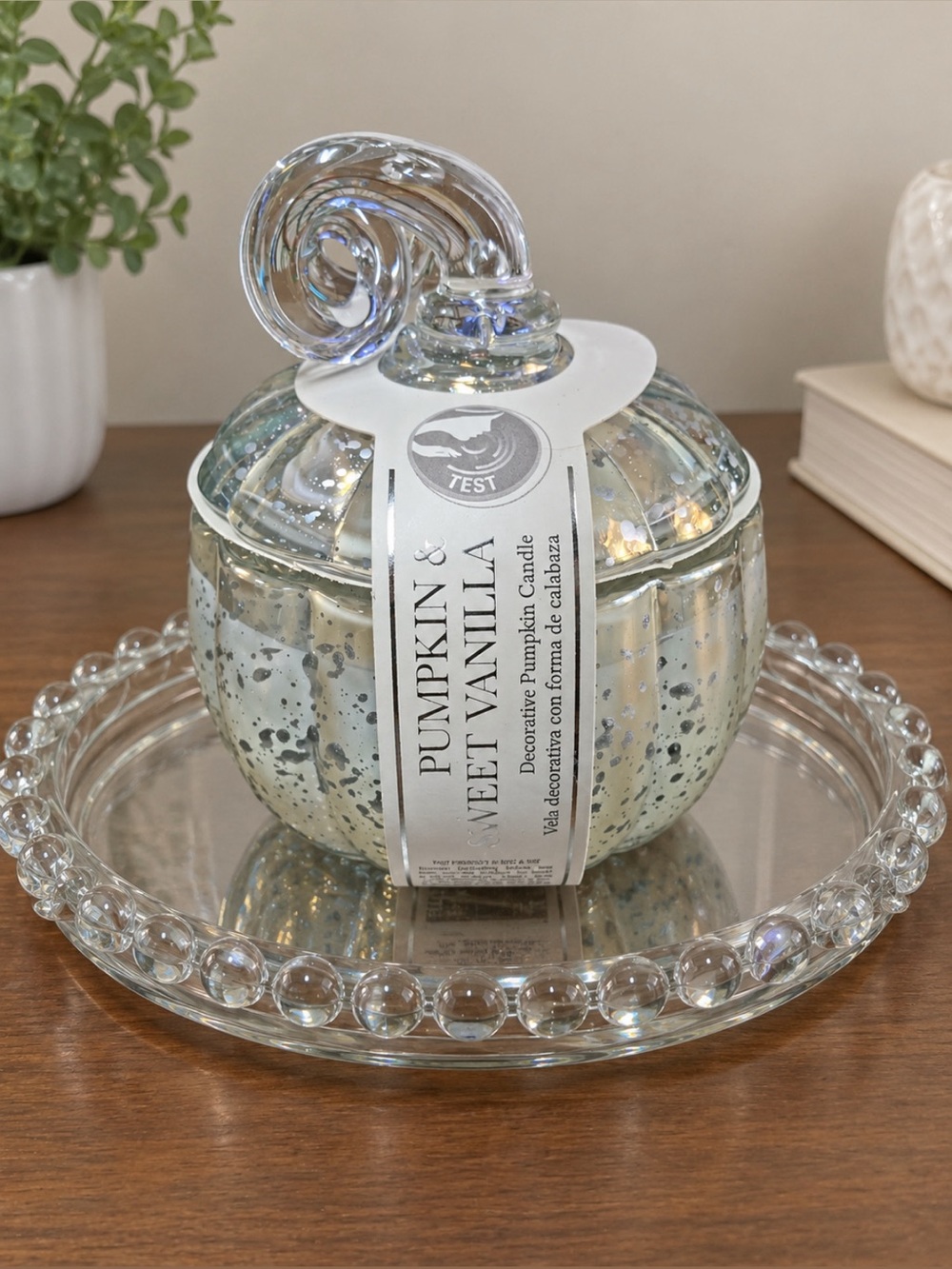 Kirkton House Decorative Pumpkin & Sweet Vanilla Candle